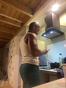 Axel_black10